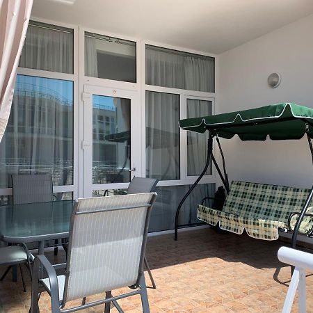 Town-House Golden Bugaz Appartamento Karolino-Buhaz Esterno foto