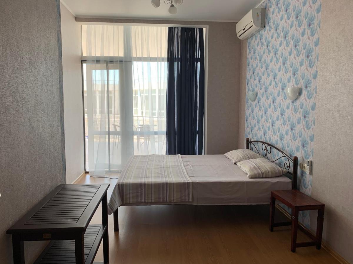 Town-House Golden Bugaz Appartamento Karolino-Buhaz Esterno foto