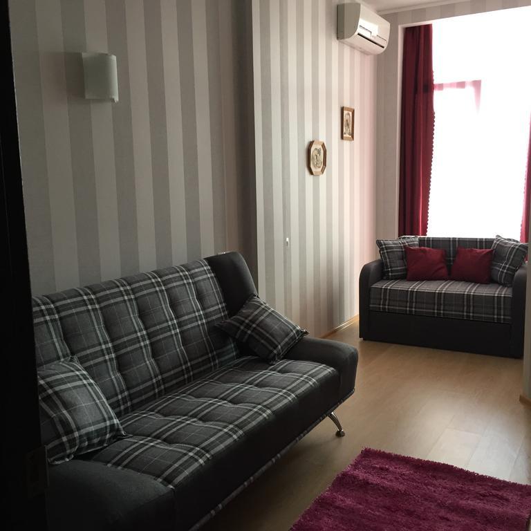 Town-House Golden Bugaz Appartamento Karolino-Buhaz Esterno foto