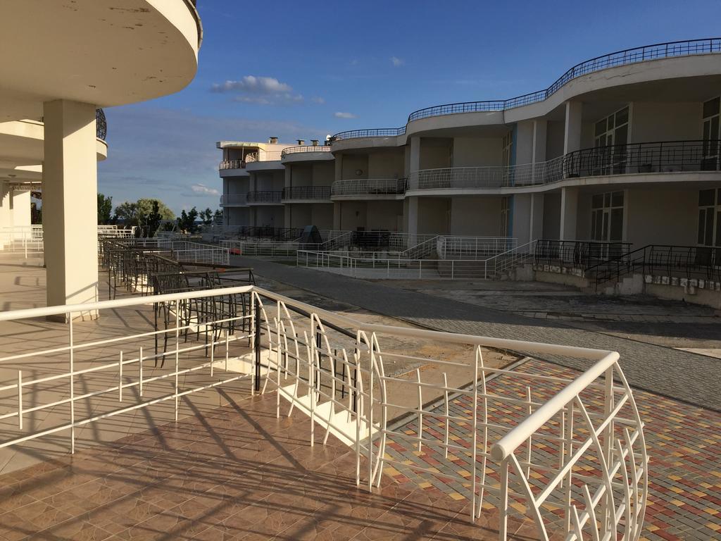 Town-House Golden Bugaz Appartamento Karolino-Buhaz Esterno foto